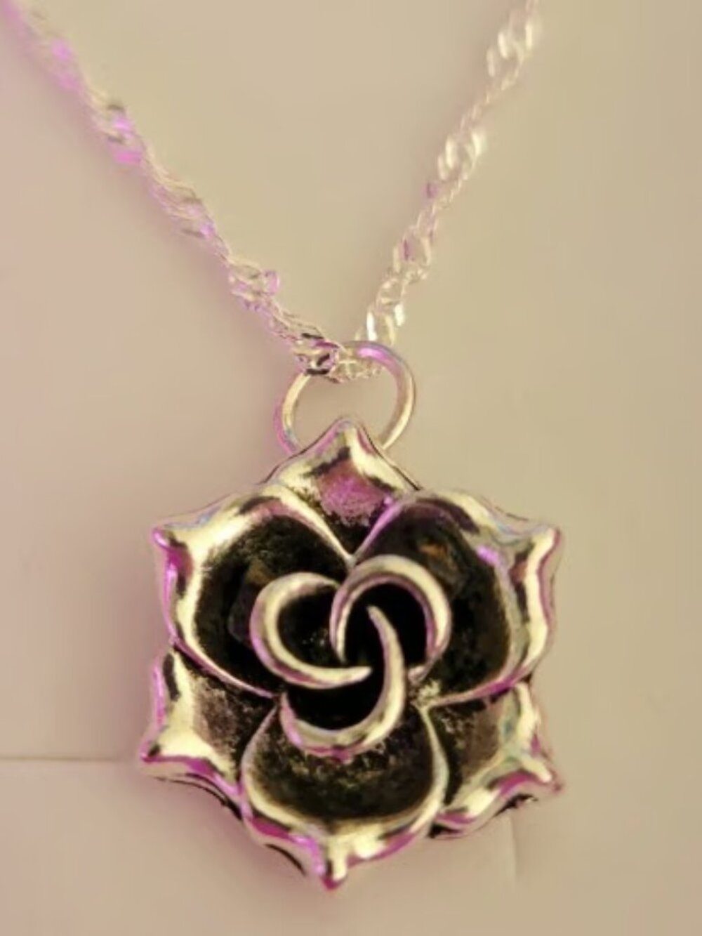 Elegant Silver Rose Necklace